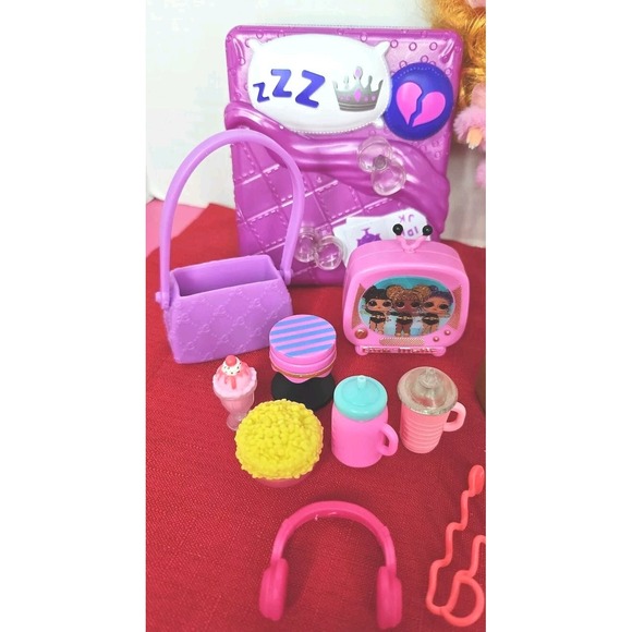 L.O.L.Surprise! Tweens Babysitting Sleepover Party with 20+ Surprises - Picture 5 of 14